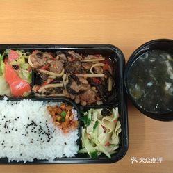 革新傳統(tǒng)小吃快餐，滿足現(xiàn)代生活節(jié)奏美食需求